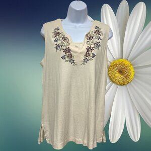 White Stag-Women's Medium Pullover Top Sleeveless Floral Embroidered Design